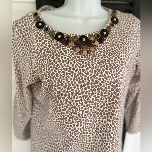 Red Camel Tops - Women’s Ruby Rd lightweight embellished top. size PM